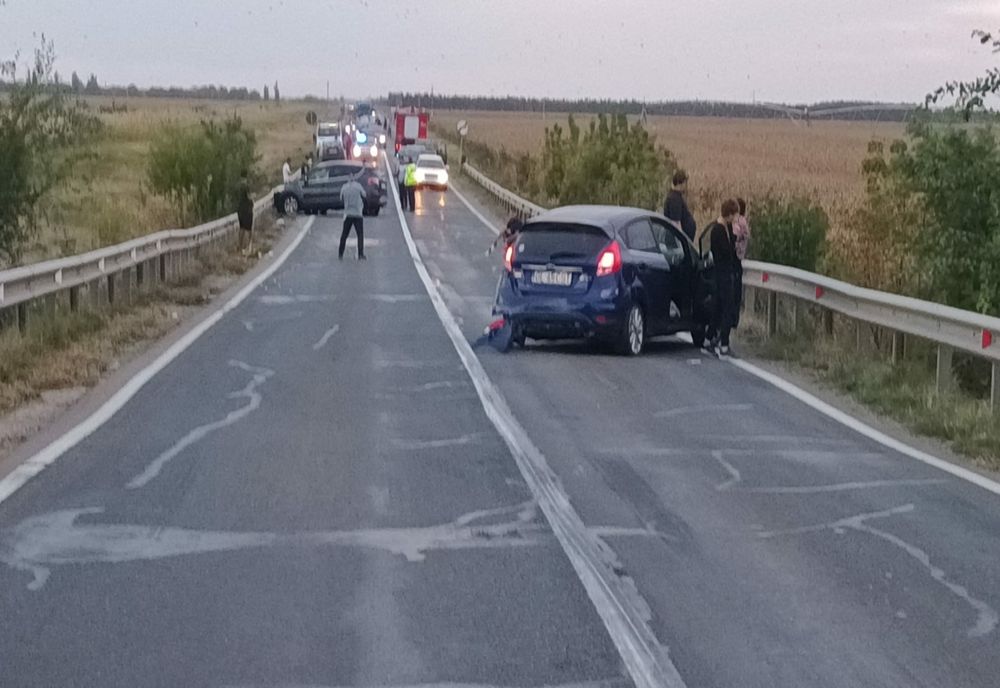 Foto: Accident pe DE 584, între localitățile Însurăței și Viziru