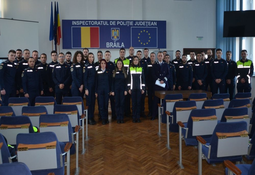 32 de agenți de poliție și 3 ofițeri au intrat în structura IPJ Brăila