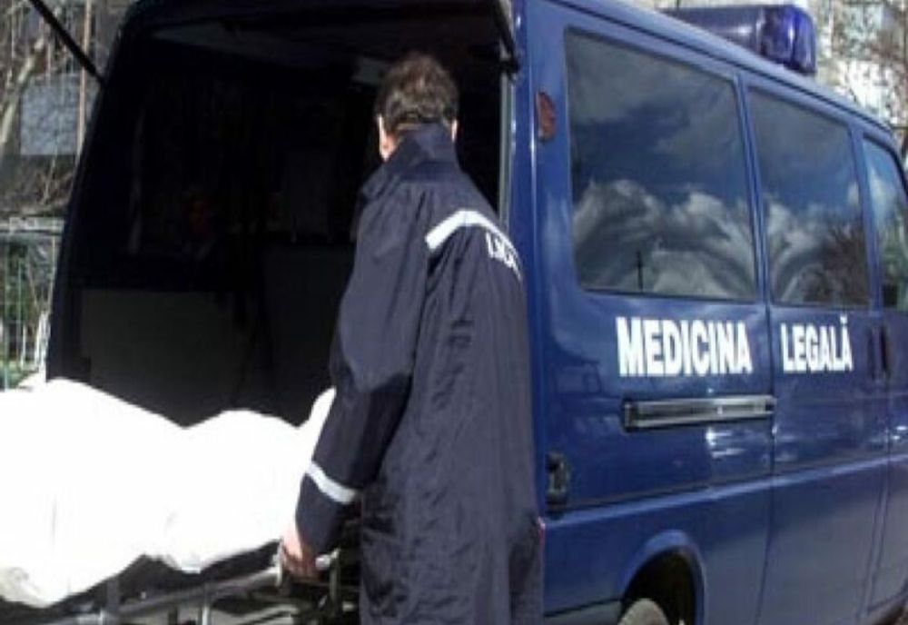 Un tânăr de 26 de ani din comuna Roșiori a accidentat mortal un consătean în seara de Crăciun și a fugit de la locul accidentului