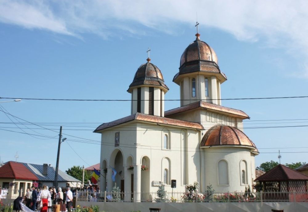 Arestat preventiv după ce ar fi pătruns prin efracție în incinta unei biserici din comuna Cazasu