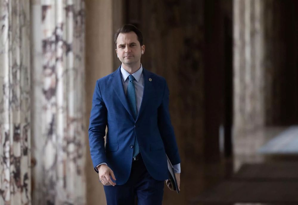 Ministerul Cercetării, Inovării și Digitalizării a lansat programul de Burse și Premii „Henri Coandă”  pentru elevi și studenți