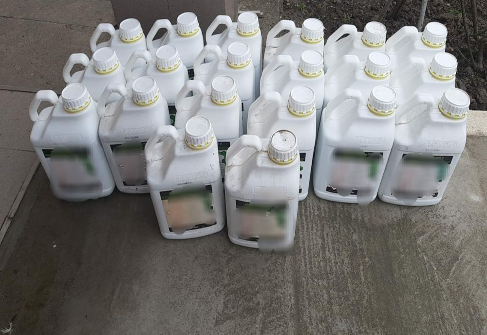 Substanțe neomologate descoperite și ridicate de polițiștii din cadrul Biroului Arme Explozivi și Substanțe Periculoase
