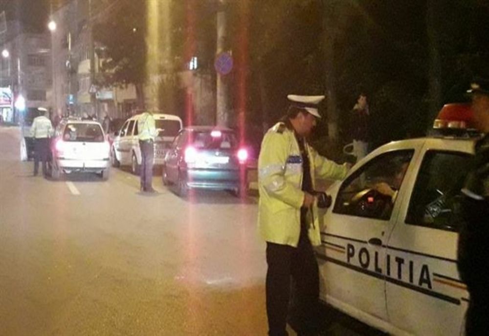 Oprit de polițiști, și-a rugat prietenul să treacă la volan în locul lui