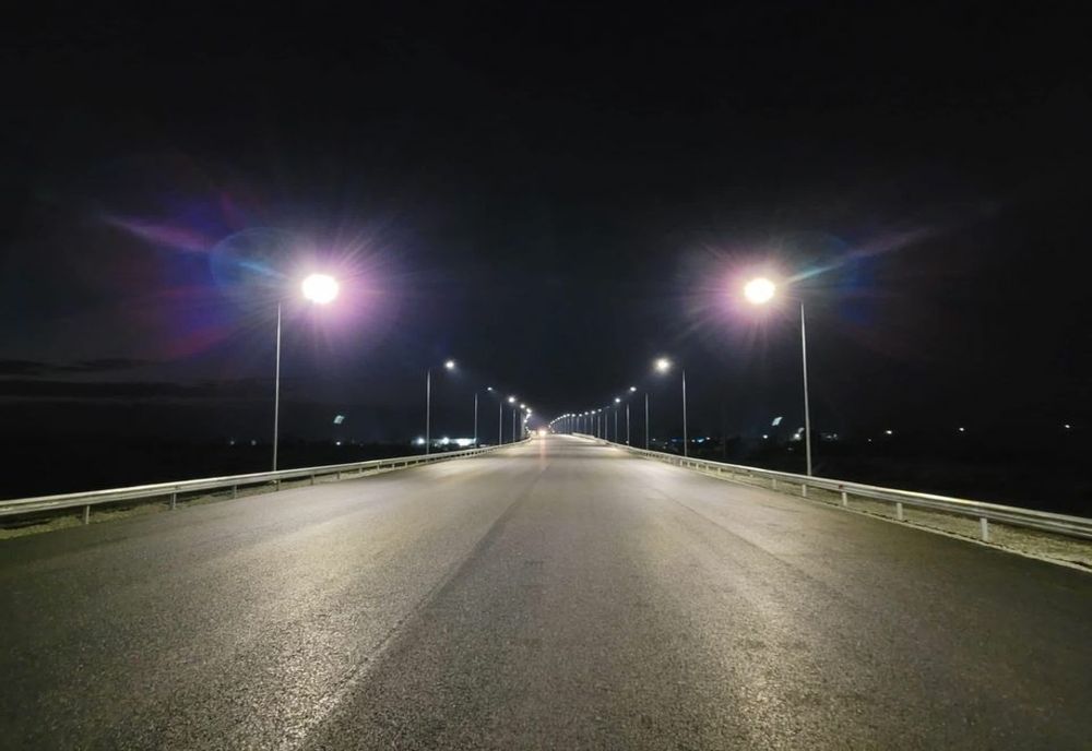 Se testează iluminatul pe pasajul de la Drajna