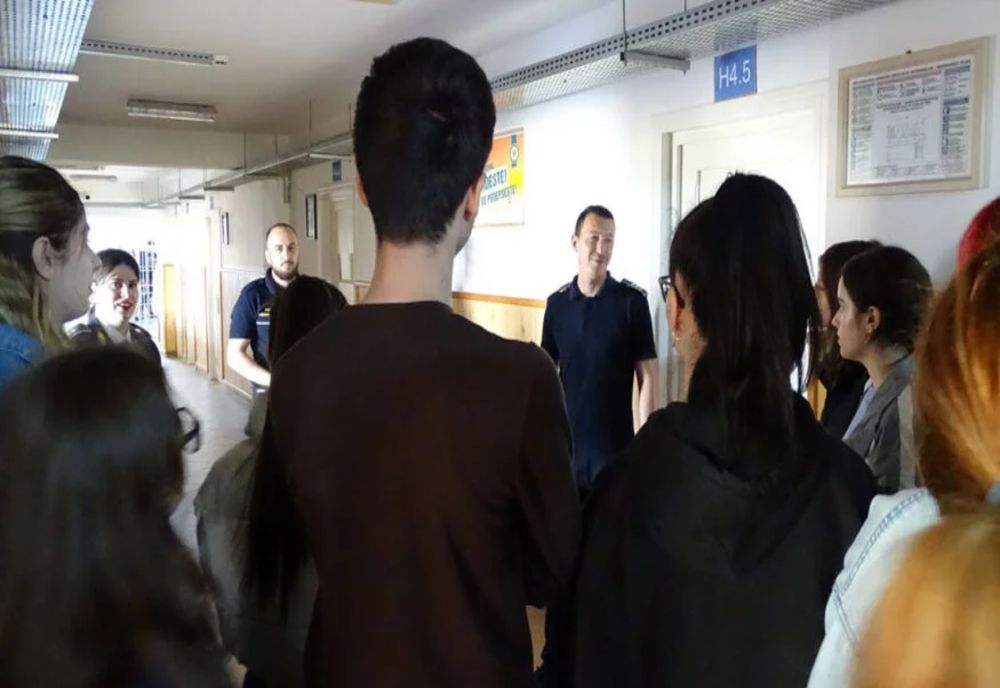 Întâlnire a liceenilorde la Colegiul Național Gh. M. Murgoci Brăila cu tineri din Centrul de Detenție Tichilești