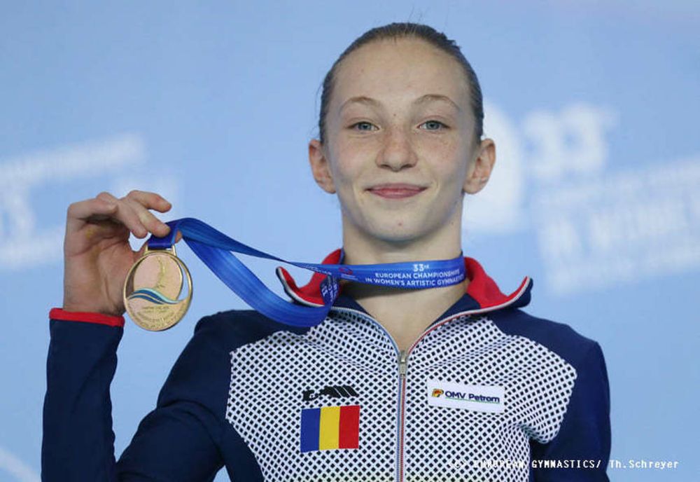 GIMNASTA ANA MARIA BĂRBOSU VA PRIMI, ASTĂZI, MEDALIA DE BRONZ CÂȘTIGATĂ LA CONCURSUL DE LA SOL