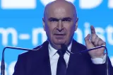 Traian Băsescu, atac frontal la Ilie Bolojan: „Nu a făcut reforme. Orice prost mărește taxe”