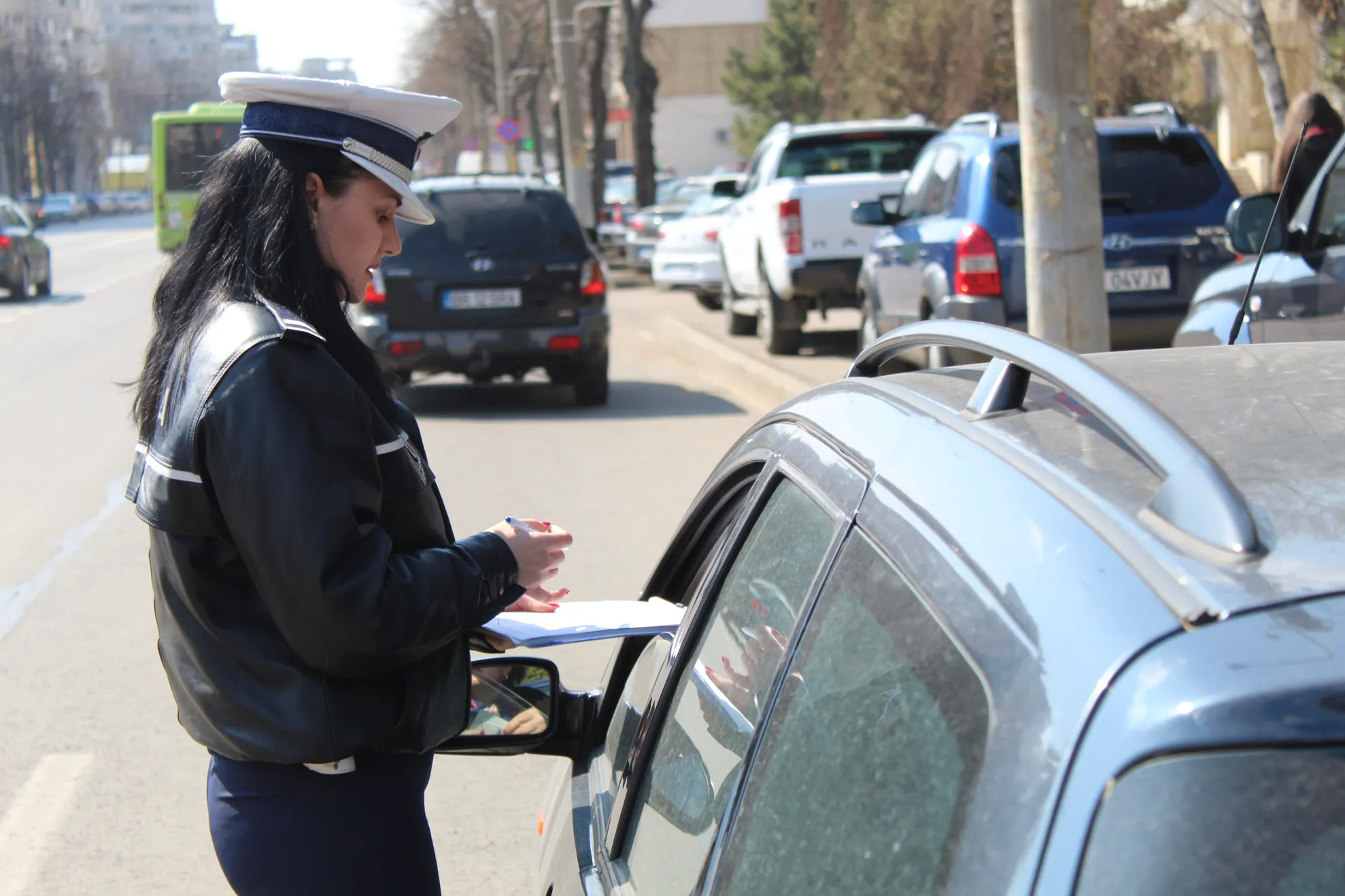 Polițiștii brăileni au aplicat 863 de sancţiuni contravenţionale