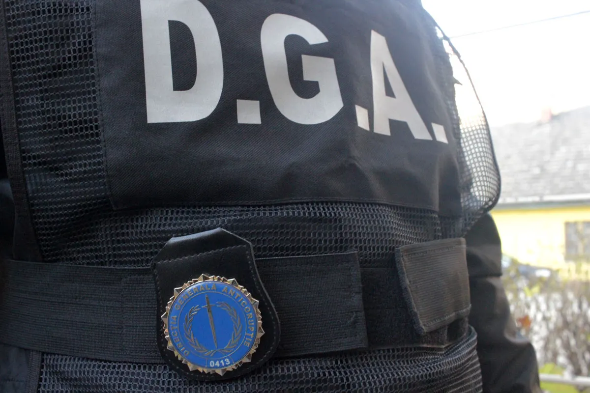 ofițerii Direcției Generale Anticorupție