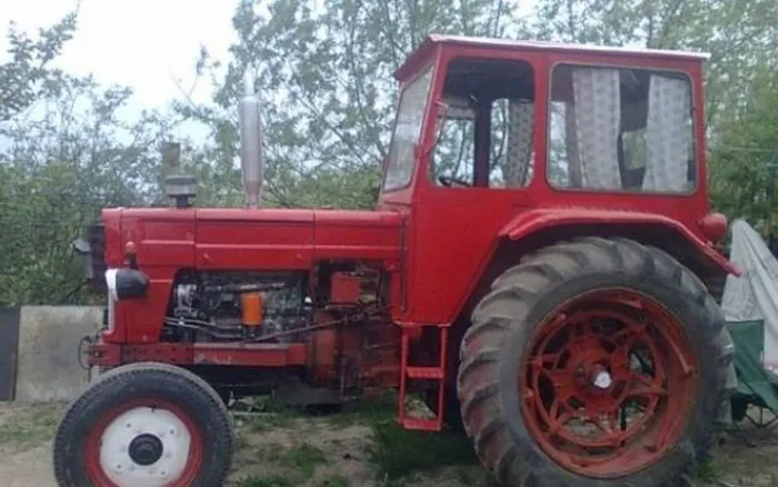 tractor