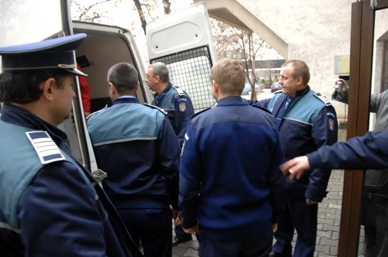 Polițiștii brăileni i-au identificat și reținut