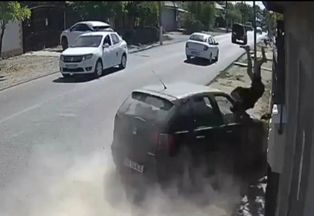 Trimis în judecată pentru că a lovit intenționat cu mașina un tânăr de 29 de ani,, doar ca să se răzbune