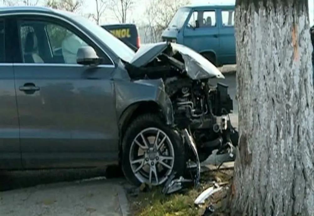 Accident mortal pe raza comunei Jirlău. A inttat cu mașina în copac