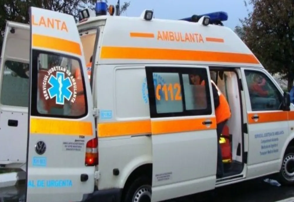 Două tinere rănite după ce un șofer nu a acordat prioritate la intrarea pe strada Pietății din cartierul Hipodrom