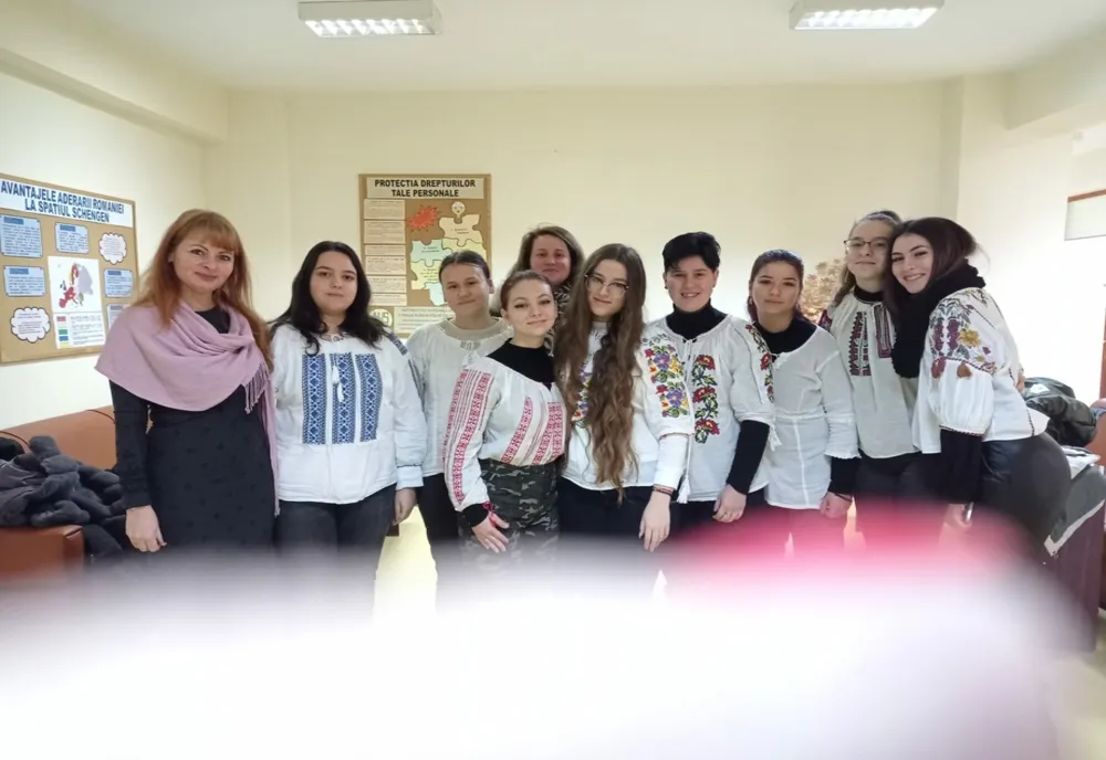 Polițiștii brăileni au primit vizita colindătorilor