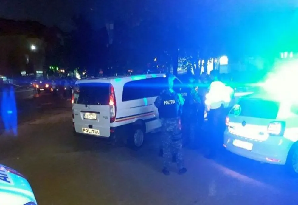 Scandal pornit într-o benzinărie și continuat pe o stradă din cartierul Brăilița