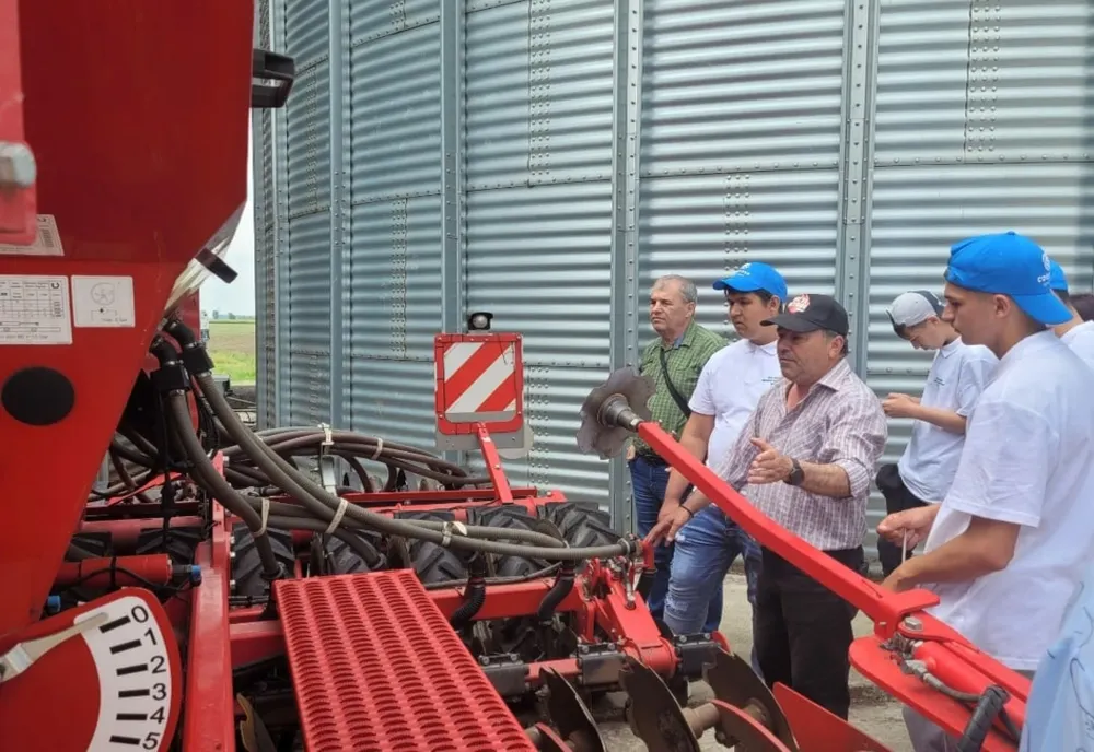 Liceul Gh. K. Constantinescu din Brăila mai aproape de Agricultura 4.0 prin programul „Creștem prin Educație Agricolă”