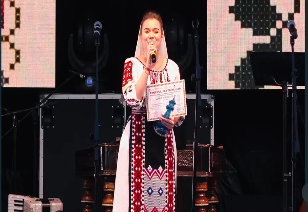 Ansamblul de cântece și dansuri populare „Mugurelul-Mărgineanca" al Clubului Copiilor Dorohoi a câștigat Trofeul Festivalului „Lină Chiralină", ediția a XXII-a