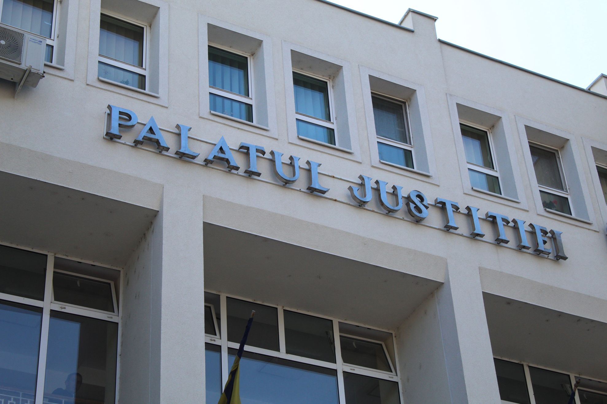 palatul just