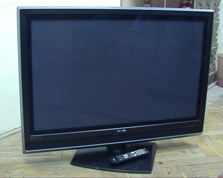 Patru minori suspectați de furtul unor obiecte electronice dintr-un imobil