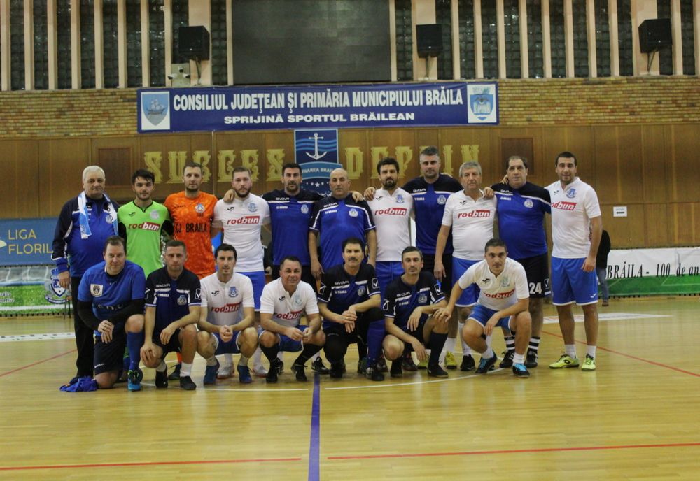 Fotbal, de la copii la veterani