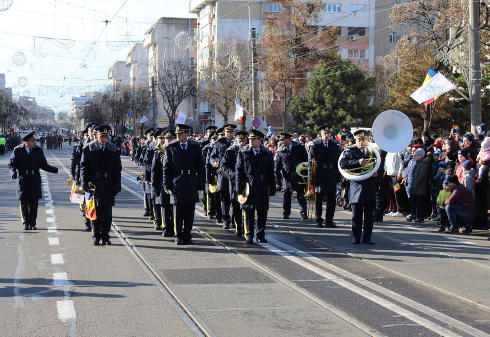 Mii de brăileni în Piața Independenței la Sărbătoarea Zilei Naționale a României