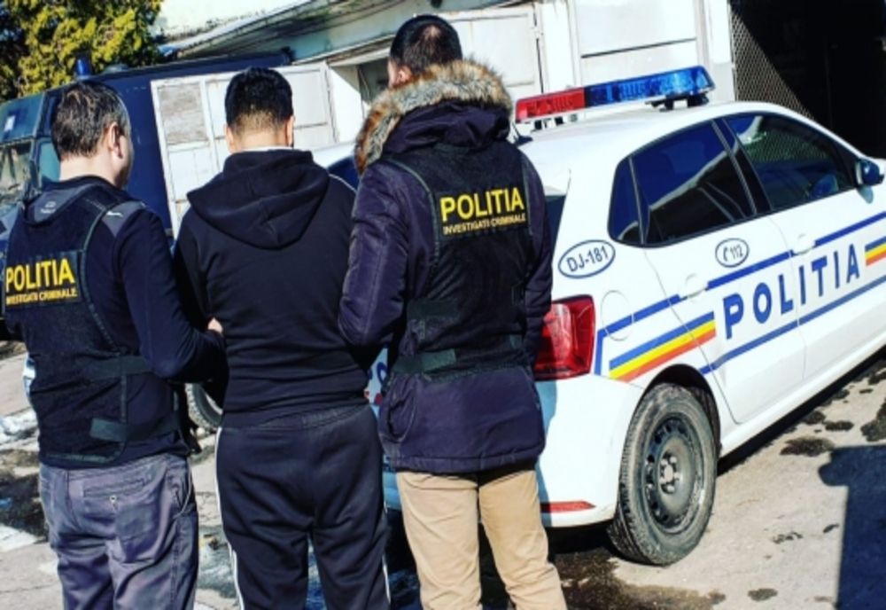 În primele 11 luni ale anului trecut au fost depistate 3.322 de persoane urmărite la nivel național