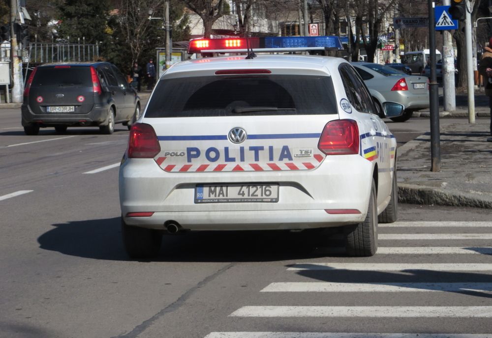 Elevi agresionați la ieșirea de la ore