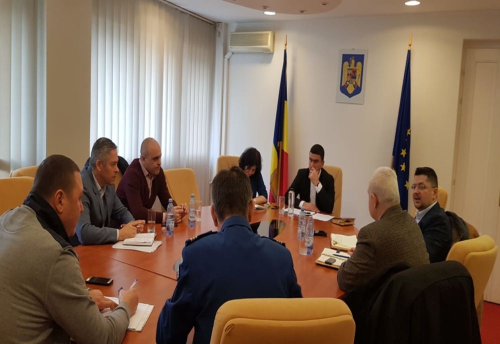 Întâlnire la prefectură în legătură cu incidentul de marți din zona Colegiului Gh. M. Murgoci