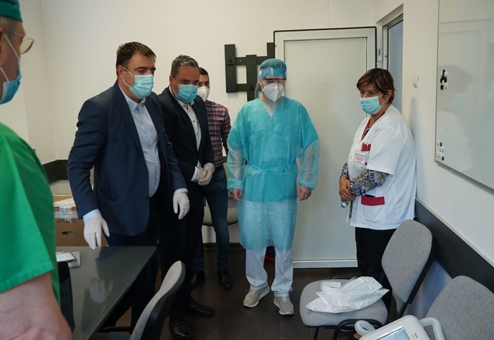 Aparatură medicală oferită de preoţii brăileni Spitalului Judeţean de Urgenţă 