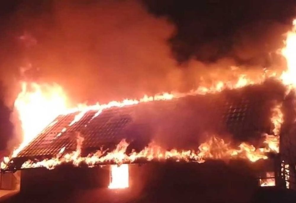 Dezastru în urma unui incendiu la o gospodărie din comuna Gropeni