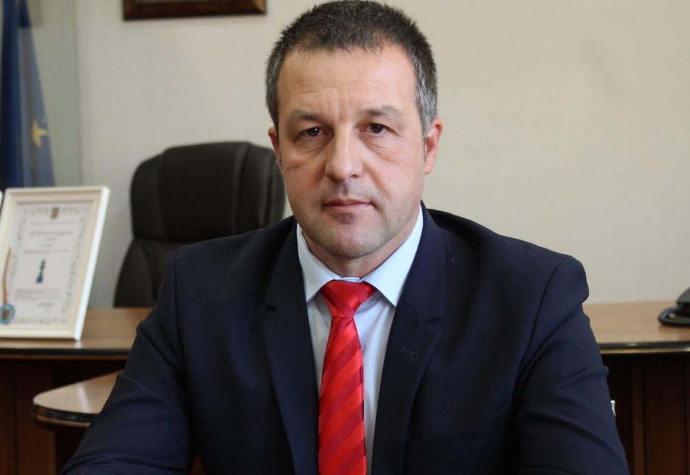 Primarul Marian Dragomir, un nou atac la inspectorul școlar general, Cătălin Canciu