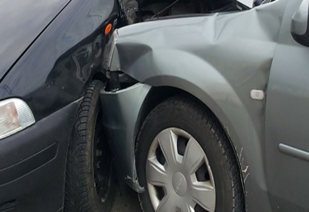 Accident cu 3 mașini implicate la ieșirea din localitatea Albina