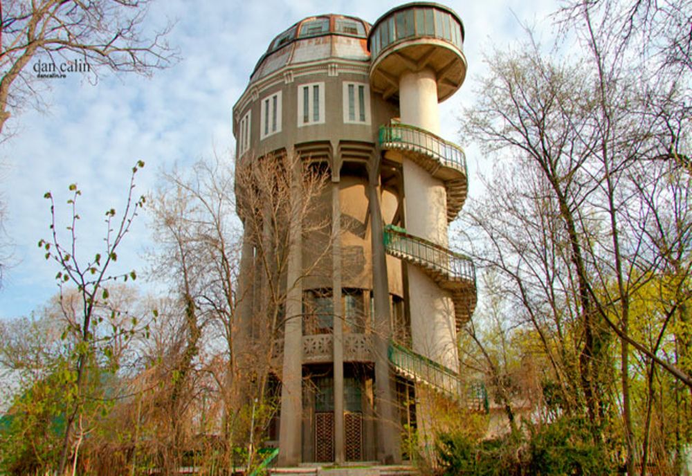 Se reia procedura de licitație pentru modernizarea Castelului de Apă din Grădina Publică