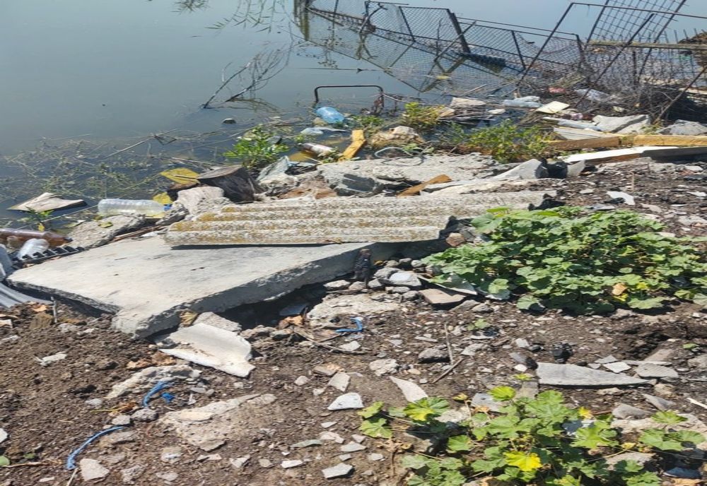 Foto: Amendat pentru depozitarea de deseuri in vecinatatea Lacului Blasova