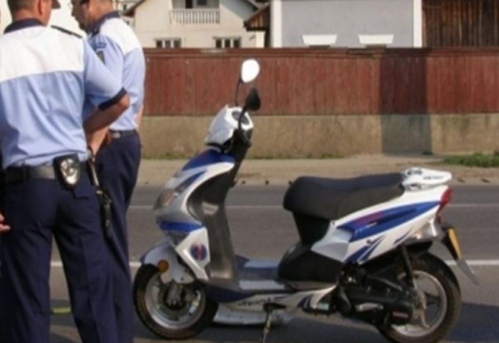Depistat la volanul unui moped neînmatriculat