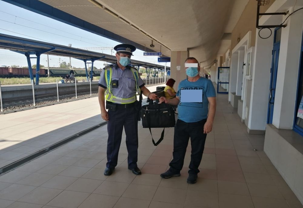 Bagaj uitat pe peronul Gării din Brăila 