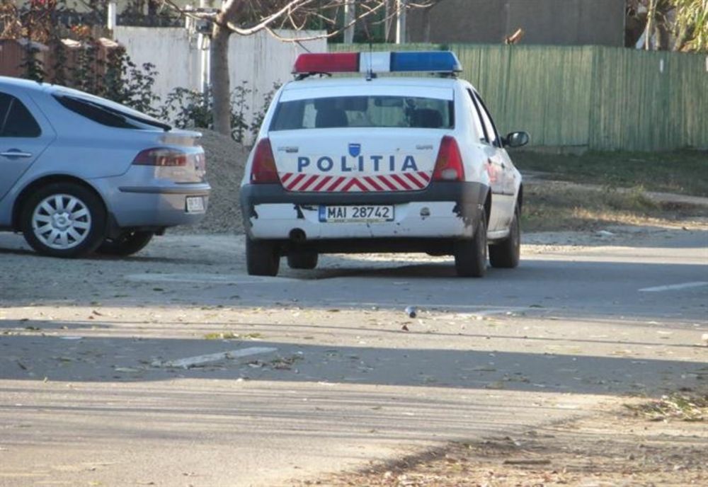 Dosar penal pentru furtul unui telefon