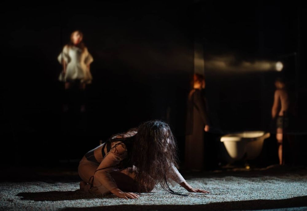 ”Doi pe un balansoar” și ”Orestia” în acest weekend pe scena Teatrului Maria Filotti