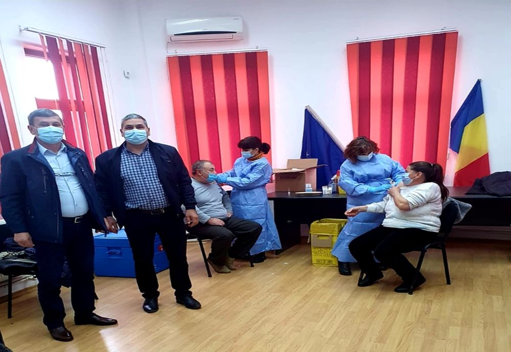 Acțiunile echipei mobile de vaccinare continuă în localitățile din județ