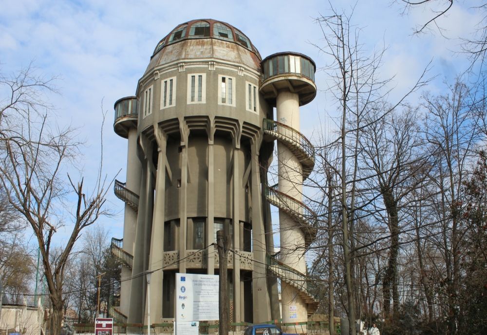 Au început lucrările de consolidare la Castelul de apă din Grădina Mare