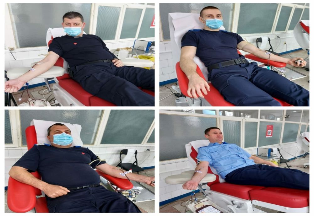 Jandarmii brăileni au donat sânge pentru a salva alte vieți