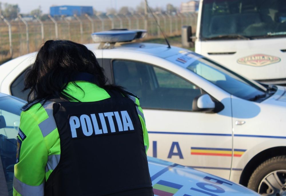 În cursul zilei de ieri polițiștii au intervenit la 35 de evenimente, 27 dintre acestea fiind sesizate prin apel SNUAU 112