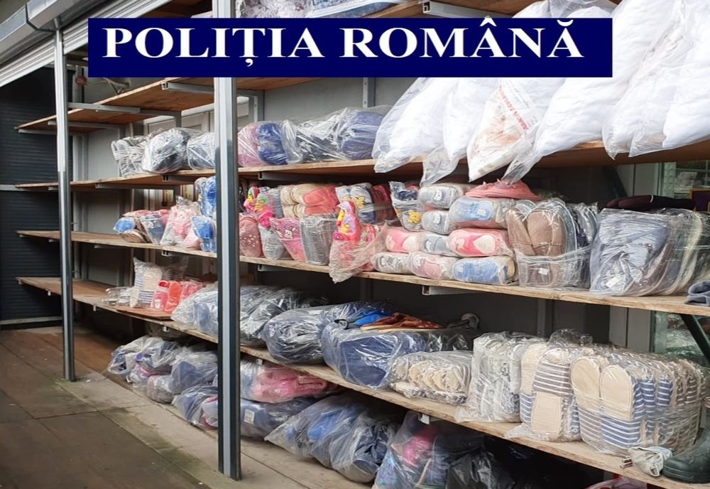Articole vestimentare contrafăcute vândute prin două societăți comerciale din municipiul Brăila