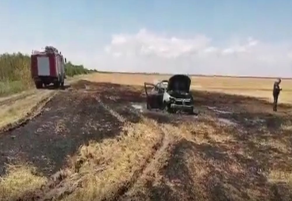 O autospecială a Poliției din comuna Tufești a luat foc și a fost distrusă în totalitate