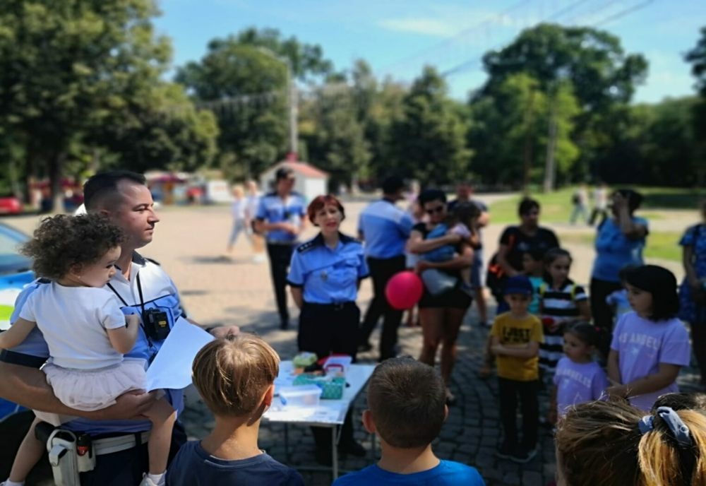 Polițiștii brăileni vor desfășura în zilele următoare Campania ”Ești pregătit pentru școală? Ia ATITUDINE, spune STOP VIOLENȚEI!”.