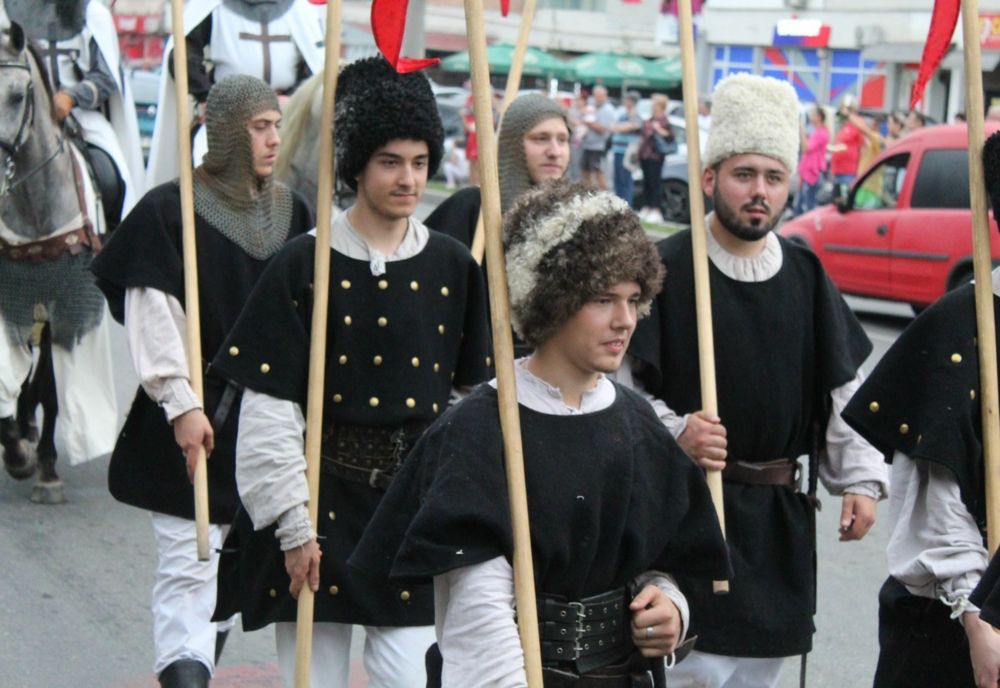 video+foto: Brăilenii au admirat astăzi Parada Războinicilor în prima zi a Festivalului Istoric Vladislav I