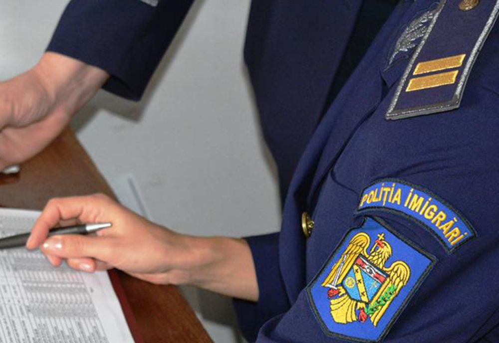 În luna august, polițiștii de imigrări au eliberat 11.427 de avize de angajare în muncă