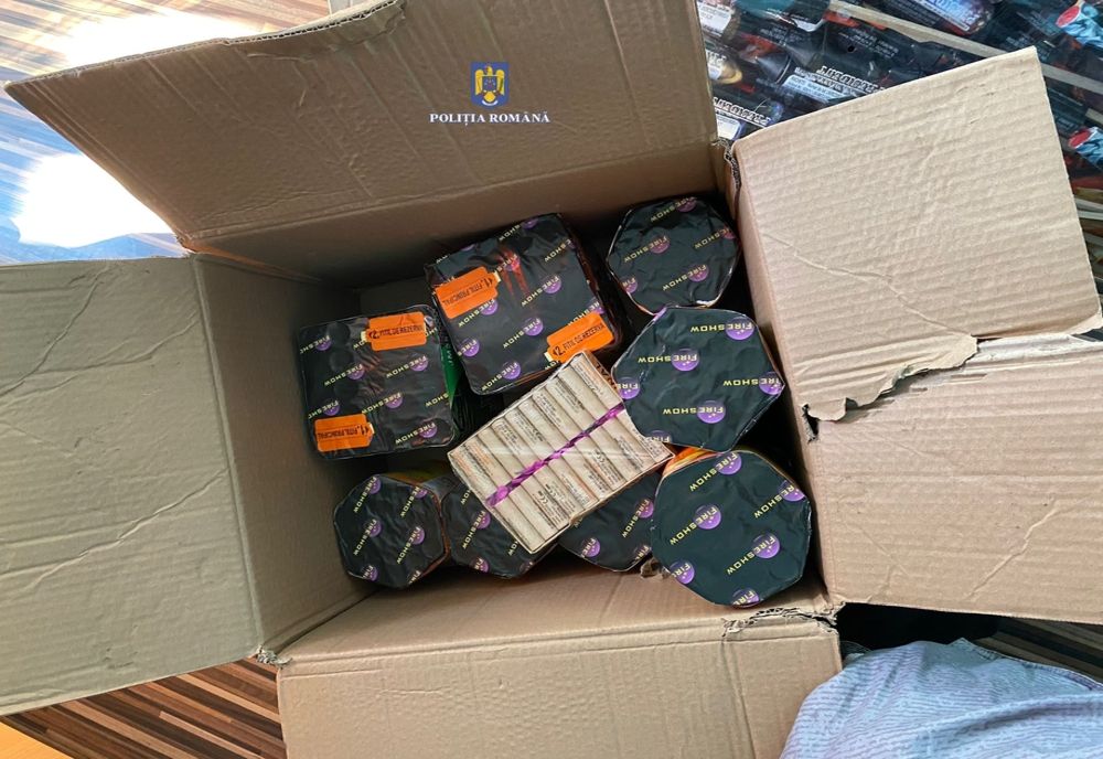 Polițiștii brăileni au ridicat  cantitatea de aproximativ 55 kg de materiale pirotehnice de la domiciliul unui brăilean de 34 de ani