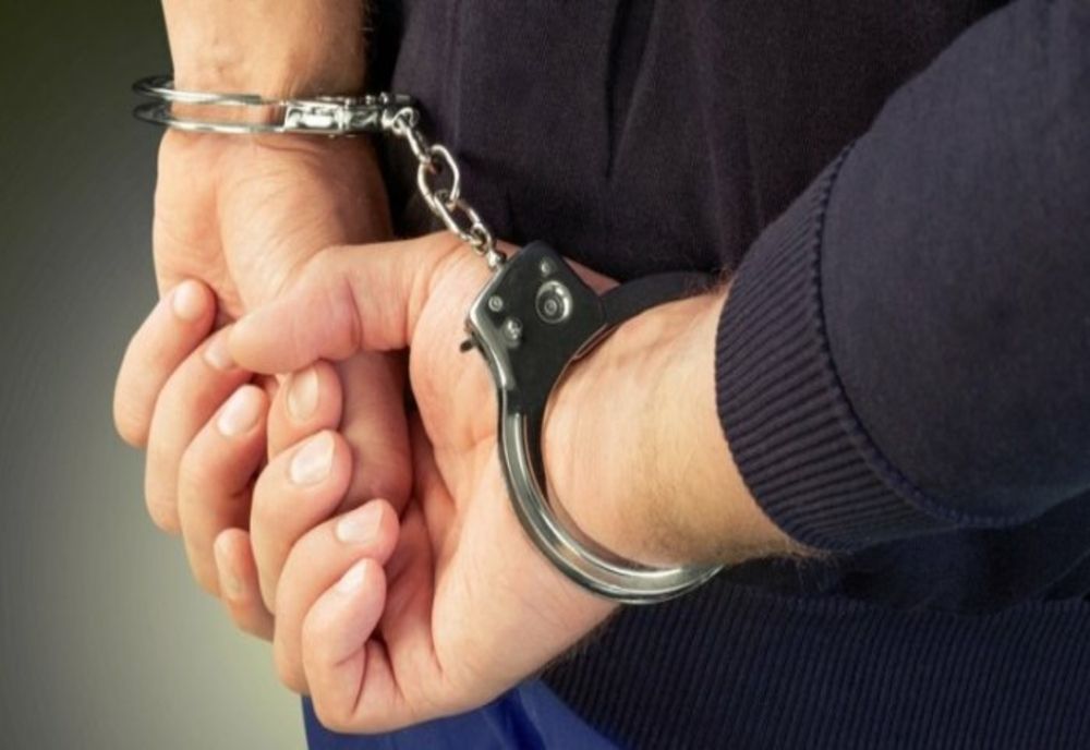 Prahova. Adolescent tâlhărit în plină zi la Mizil. Acestuia i-a fost smuls lănțișorul de la gât